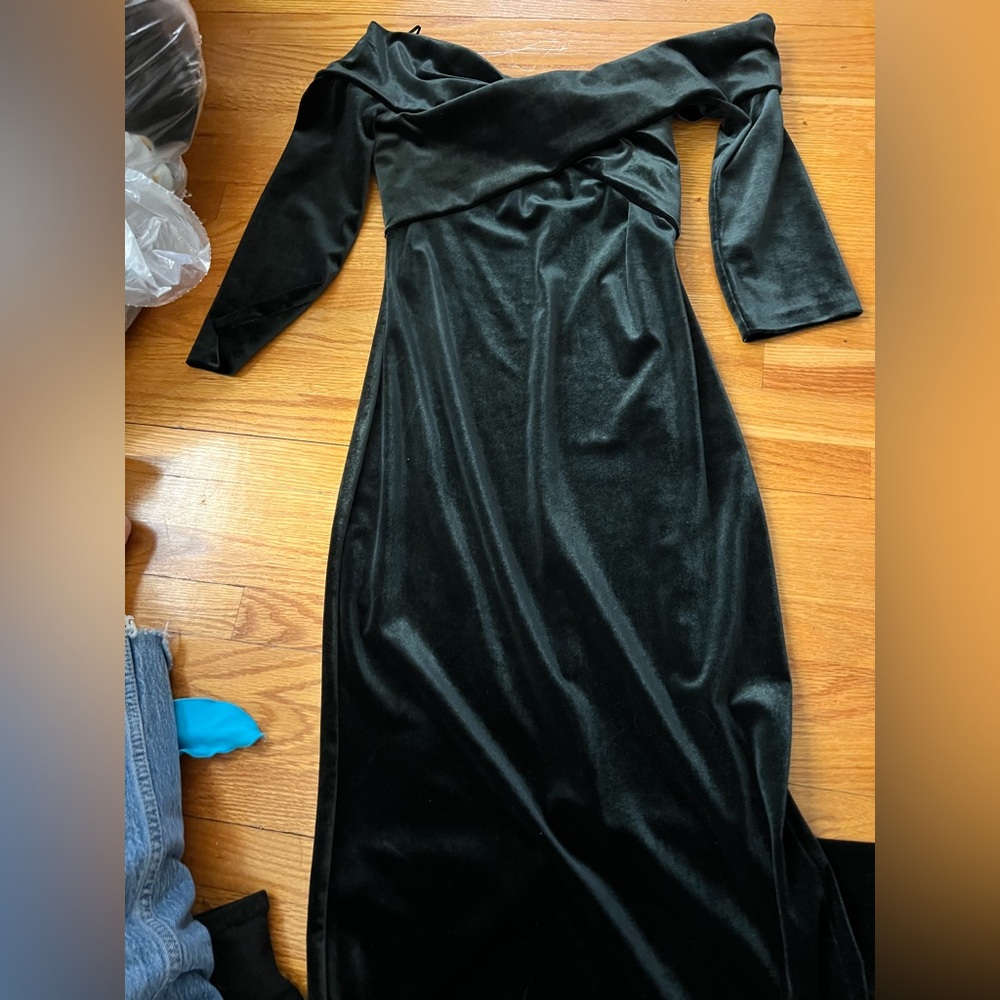 Elegant Black Velvet Dress